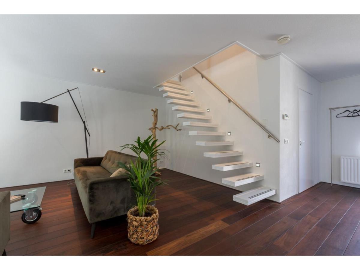 Superb Flat Only 150 Metres From Beach Domburg Exterior photo